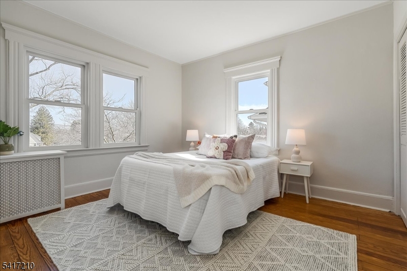 82 Essex Ave