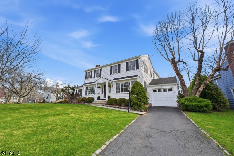 8 Dunnder Dr