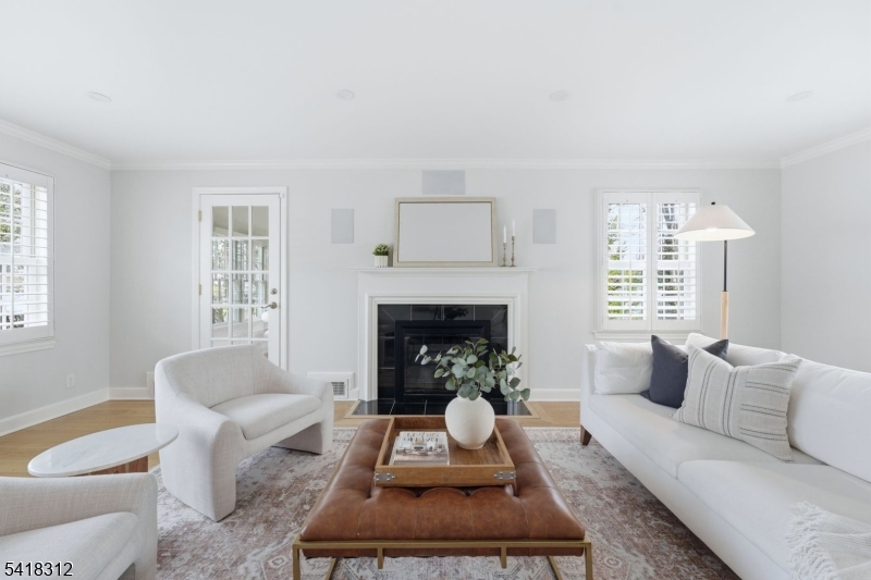 8 Dunnder Dr