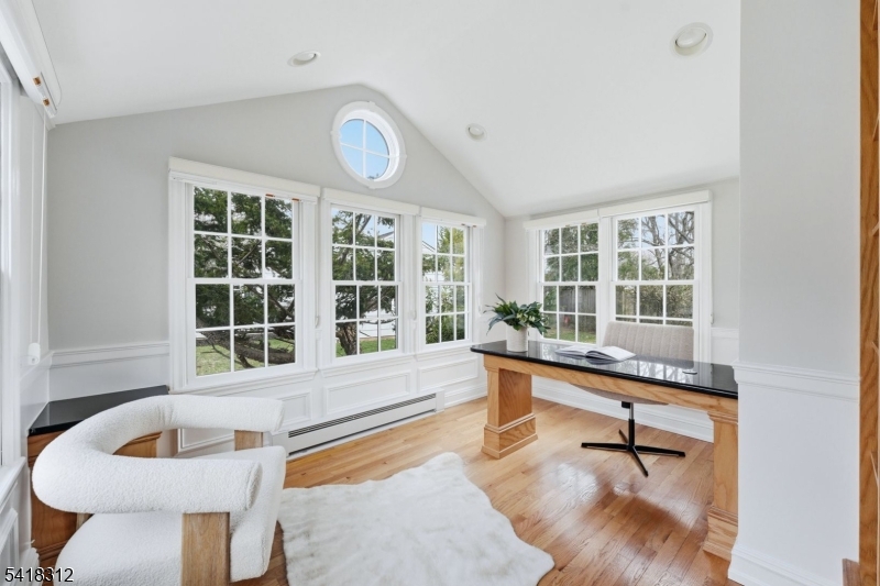 8 Dunnder Dr