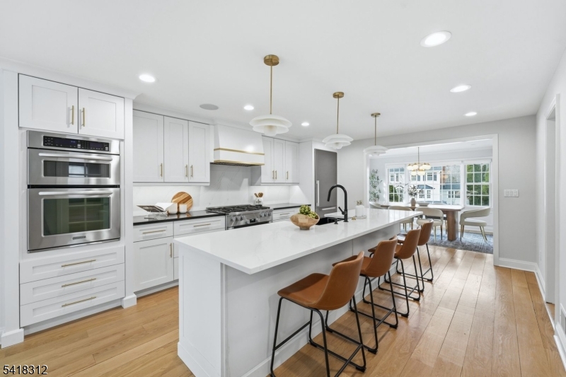 8 Dunnder Dr