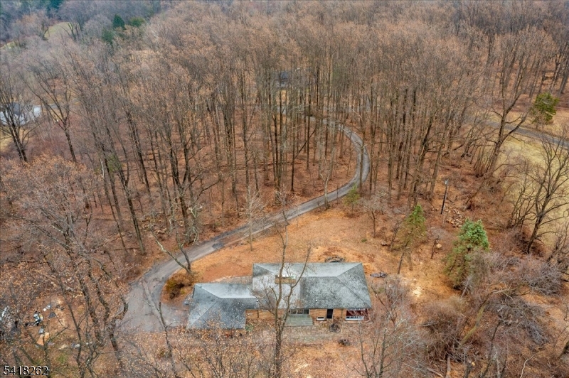 42 Stouts Rd