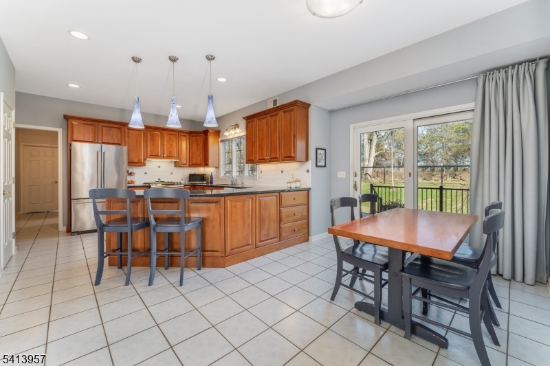 4 Cheshire Ct