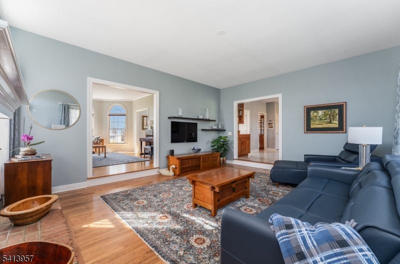 4 Cheshire Ct