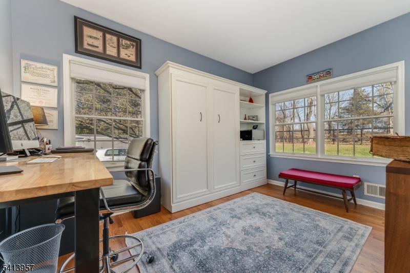 4 Cheshire Ct