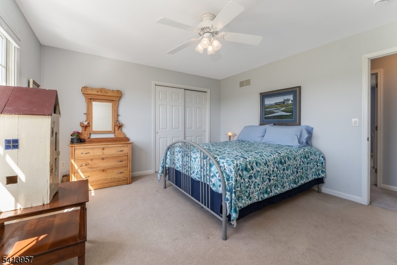 4 Cheshire Ct