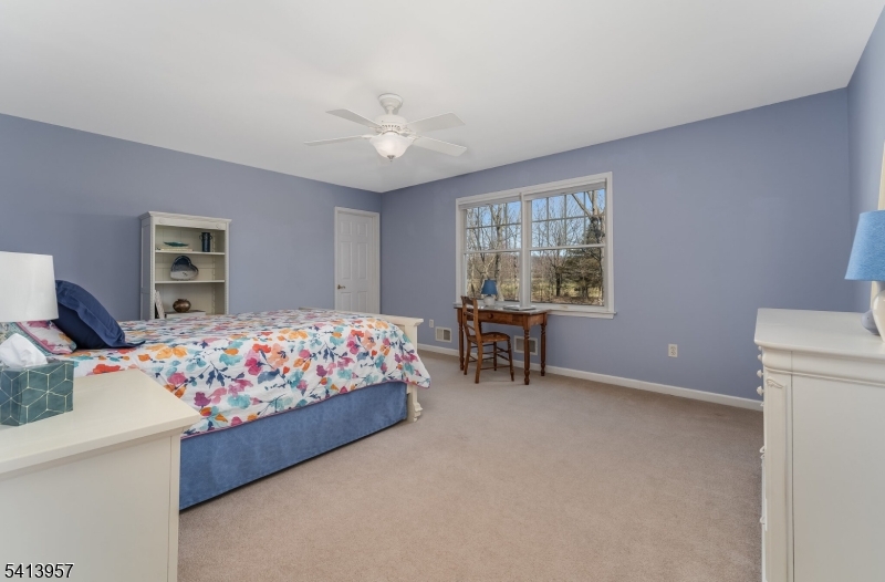 4 Cheshire Ct