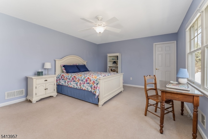 4 Cheshire Ct
