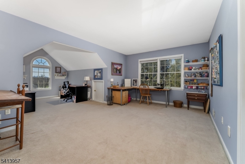 4 Cheshire Ct