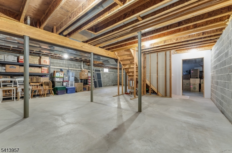 4 Cheshire Ct