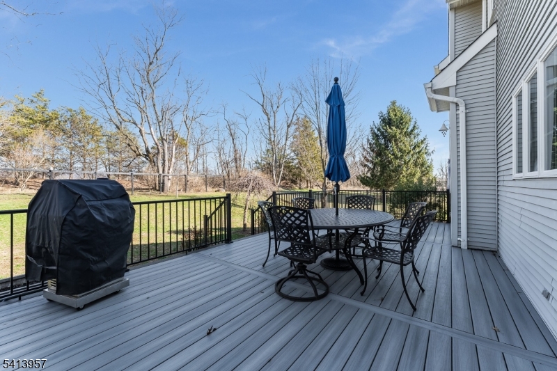 4 Cheshire Ct