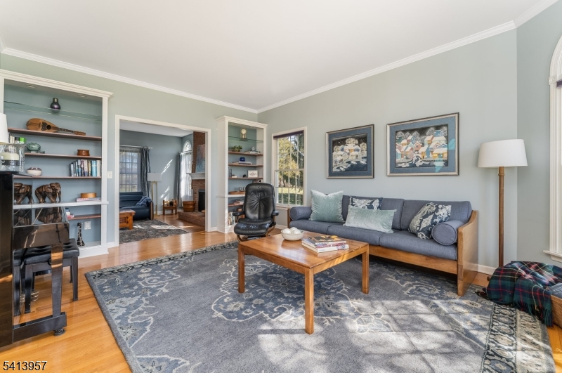 4 Cheshire Ct