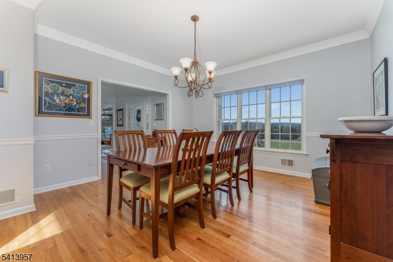 4 Cheshire Ct
