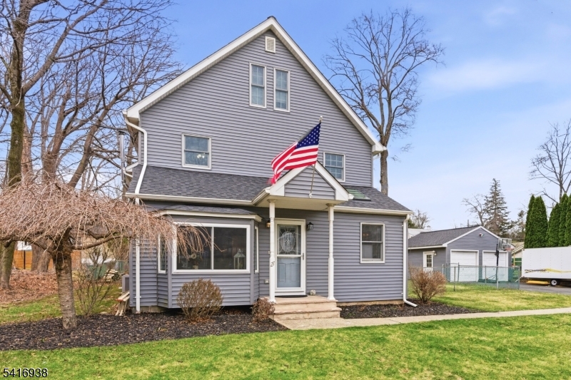 27 Schwarz Blvd