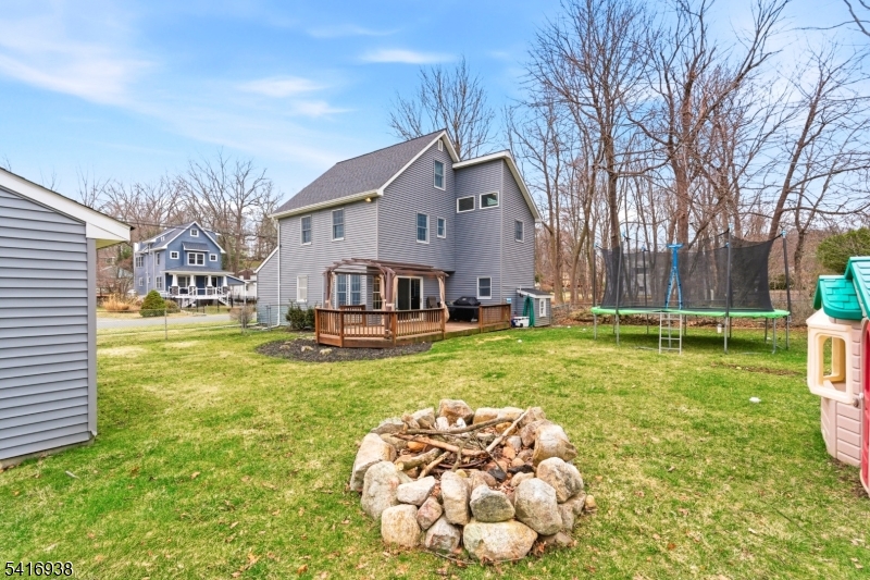 27 Schwarz Blvd
