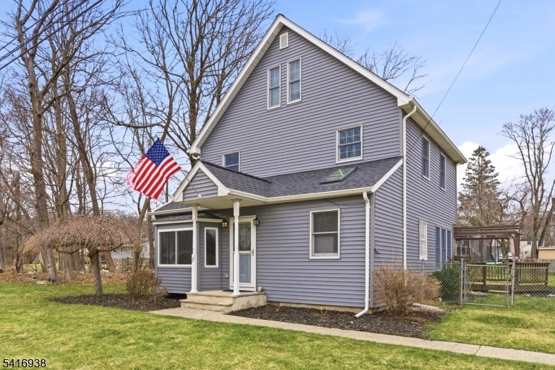 27 Schwarz Blvd