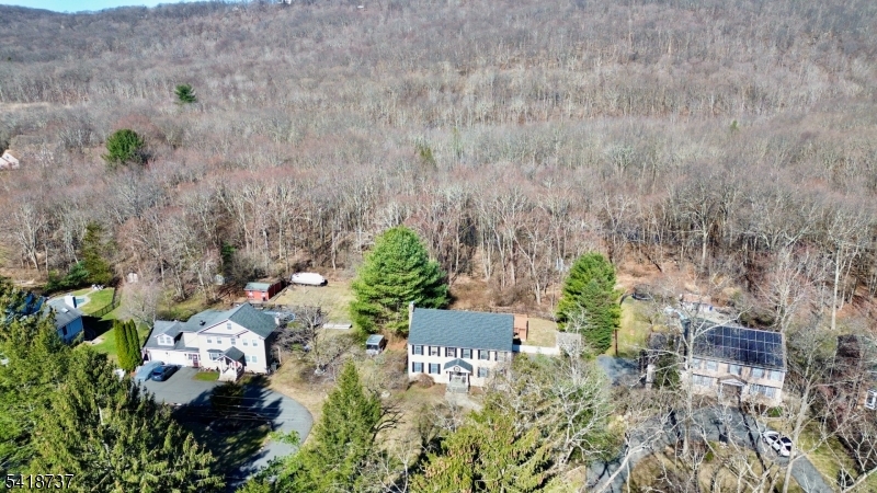 189 SCHOOLHOUSE ROAD