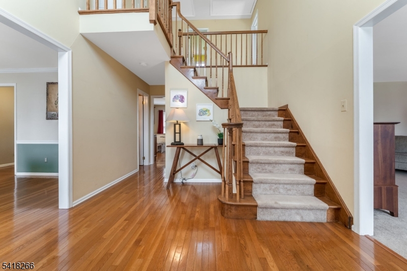 19 Reading Rd
