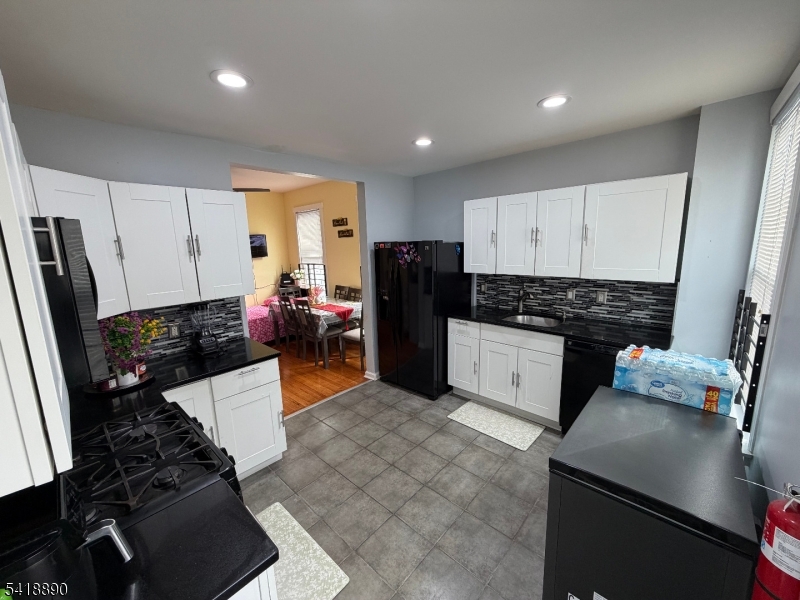 41 N 11Th St