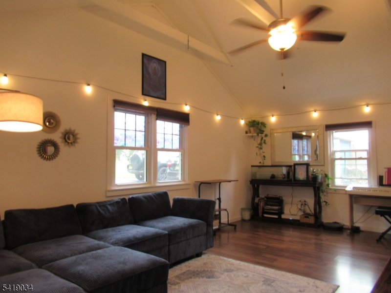 223 Washburn Ave