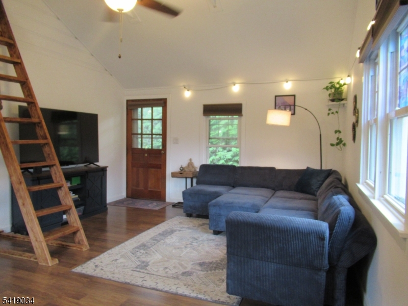 223 Washburn Ave