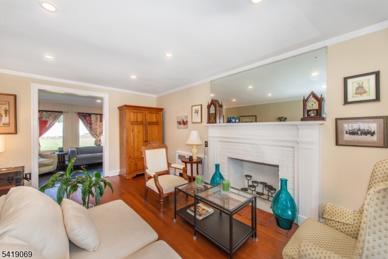 68 Newman Ave