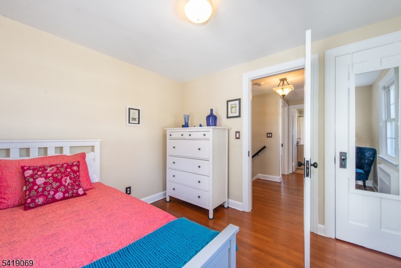 68 Newman Ave