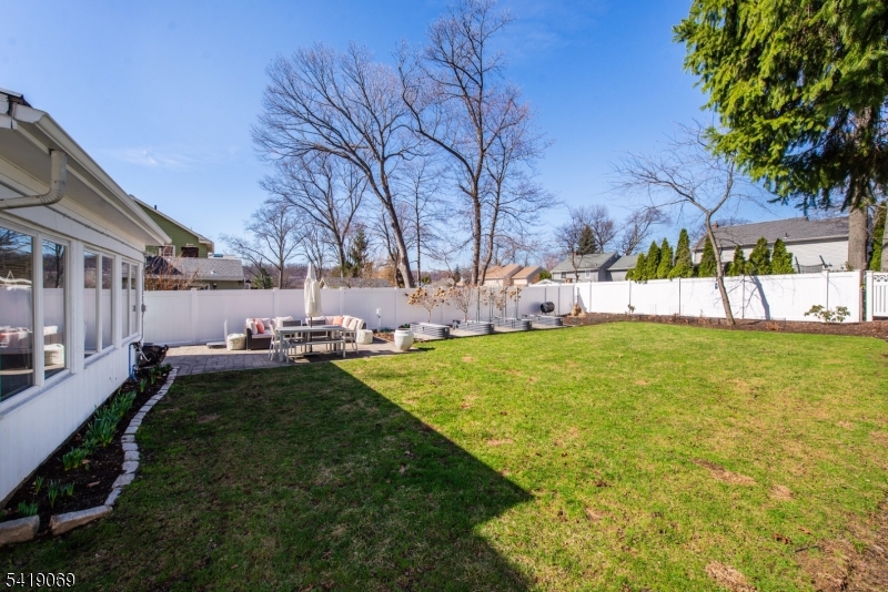 68 Newman Ave