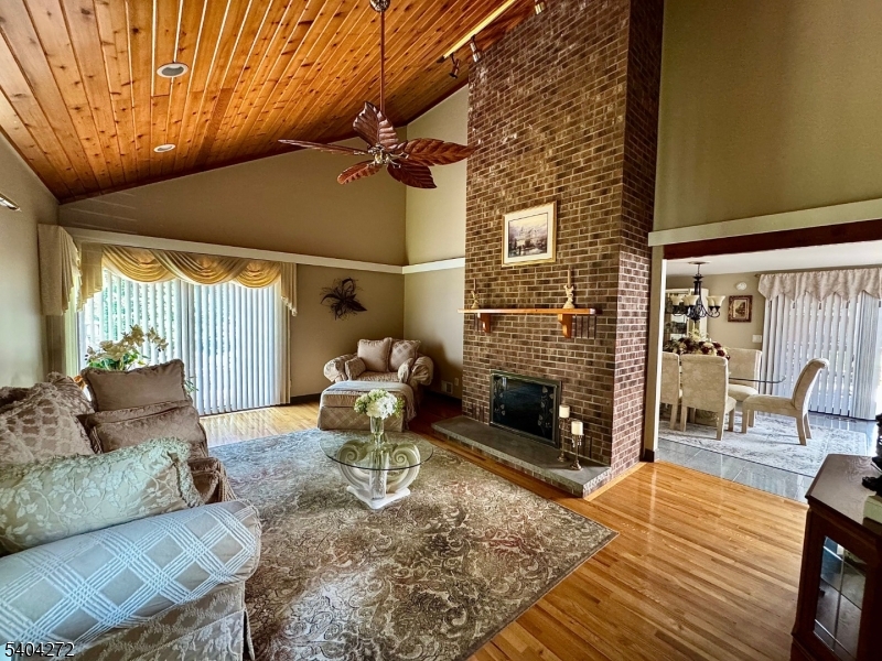 507 Stalevicz Ln