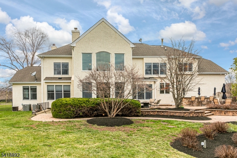 47 Van Zandt Rd