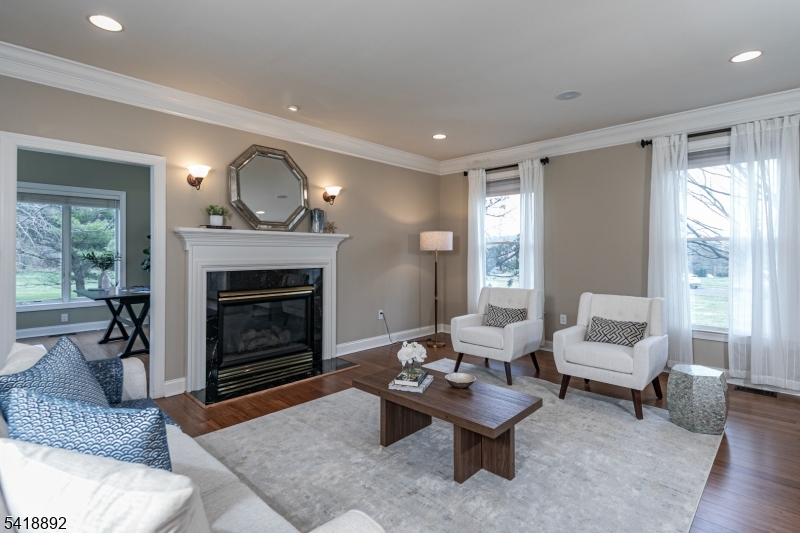 47 Van Zandt Rd