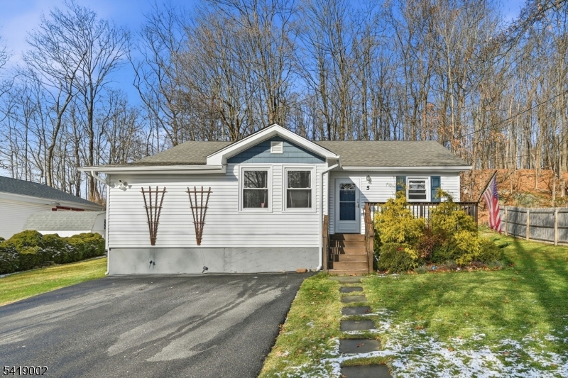 5 Chestnut Ave
