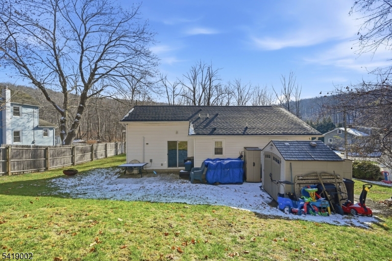 5 Chestnut Ave