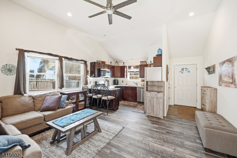 5 Chestnut Ave