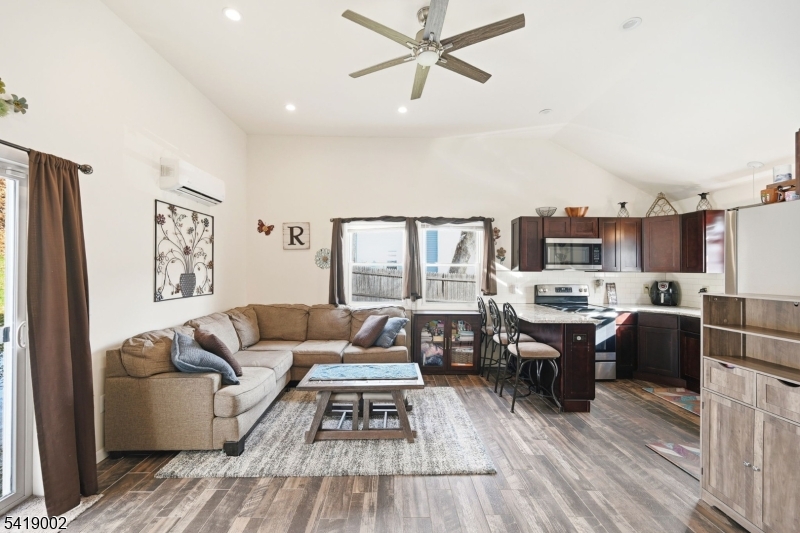 5 Chestnut Ave