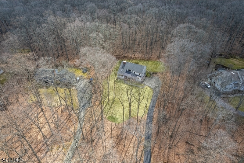 123 W Valley Brook Rd