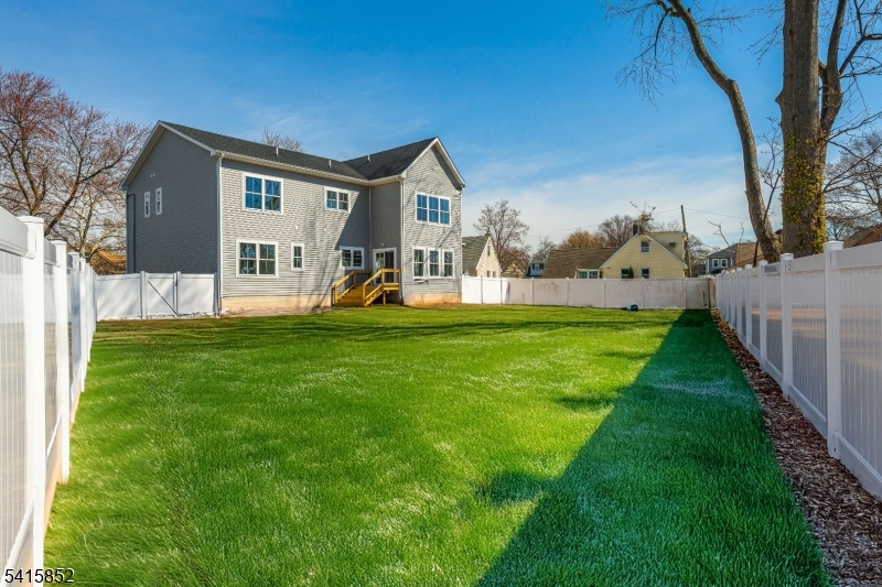 302 West Ln