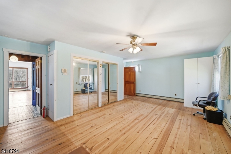 27 Plaza Dr