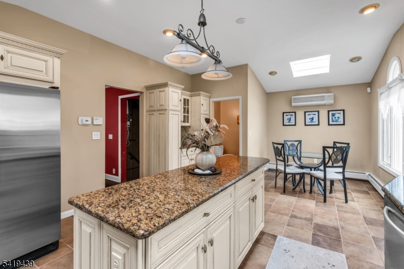 40 Highfield Ln