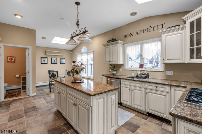 40 Highfield Ln