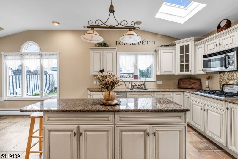40 Highfield Ln