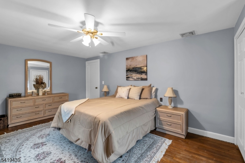 40 Highfield Ln
