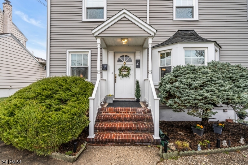 40 Highfield Ln