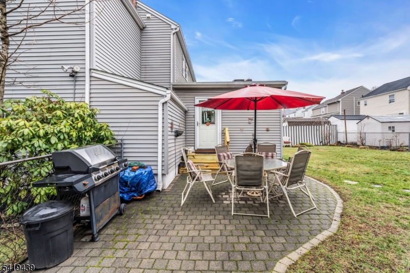 40 Highfield Ln