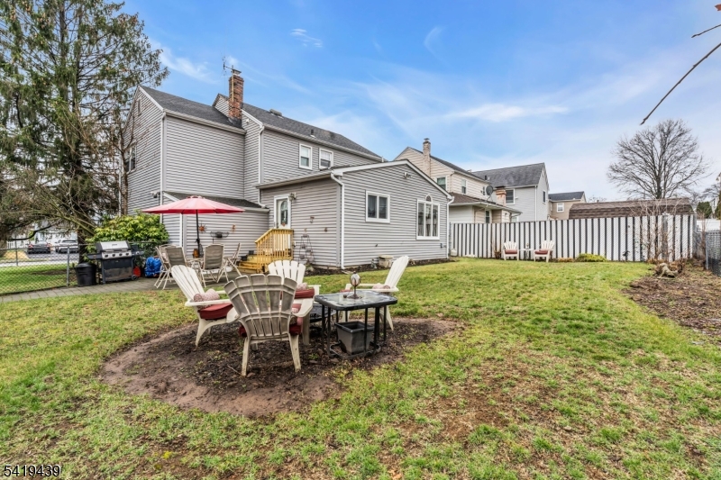 40 Highfield Ln