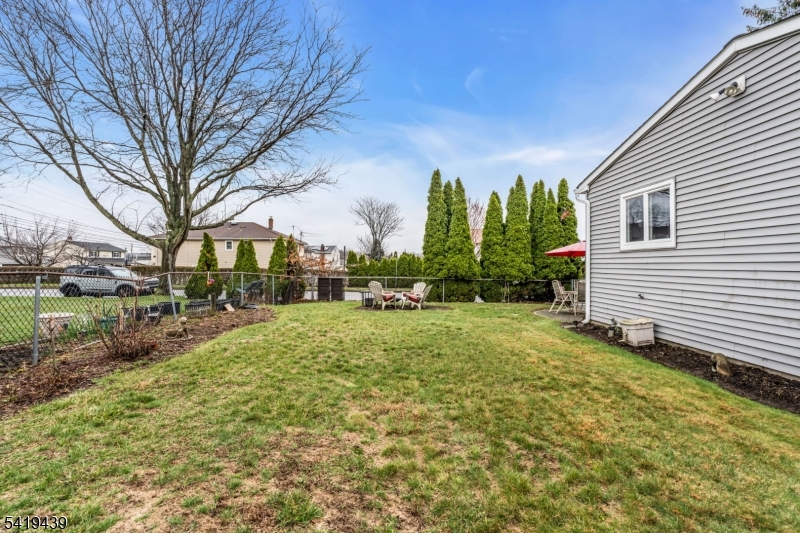 40 Highfield Ln
