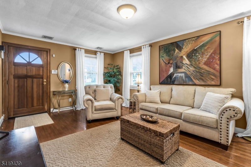 40 Highfield Ln