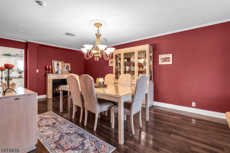 40 Highfield Ln