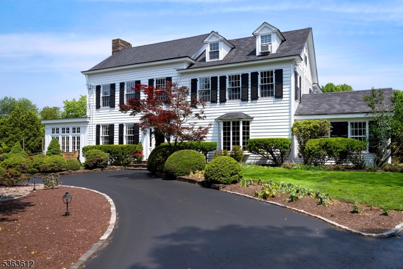 122 Bedens Brook Rd