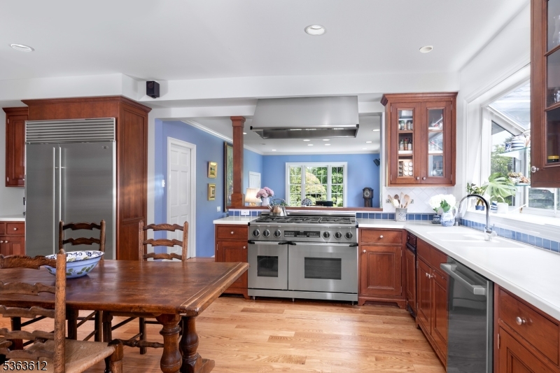 122 Bedens Brook Rd